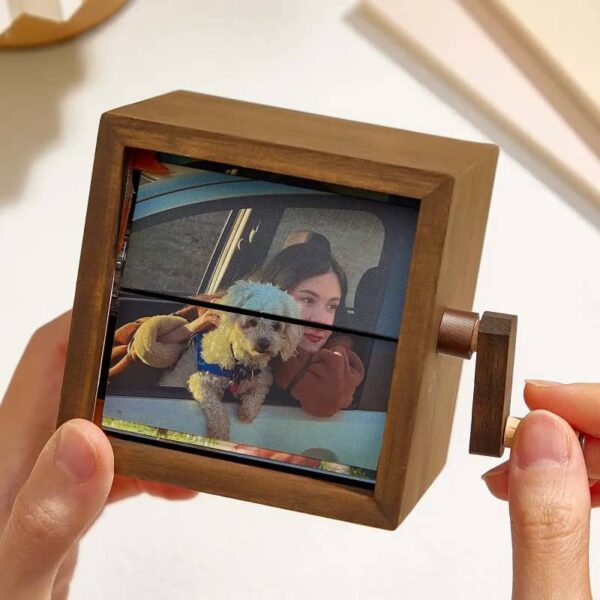 Hand Crank Photo